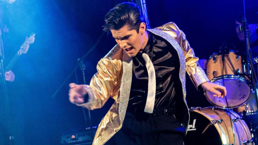 Emilio Santoro as Elvis Live Music at The Glee Club