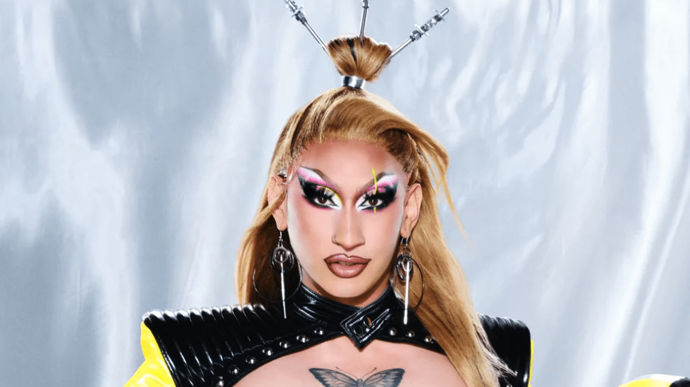 You Better Walk That F**king Duck Drag/Cabaret at Glee